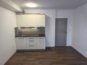 Pronájem bytu 1+kk, Trutnov, Maxima Gorkého, 30 m2
