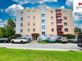 Prodej bytu 3+1, Nové Hrady, Zahradní čtvrť, 71 m2