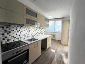 Pronájem bytu 3+1, Uherský Brod, 69 m2