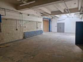 Pronájem skladu, Hradec Králové, náměstí 5. května, 108 m2