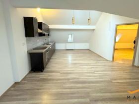 Pronájem bytu 4+kk, Prostějov, nám. Svat. Čecha, 80 m2