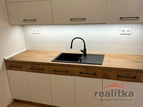 Pronájem bytu 3+1, Opava - Předměstí, Hradecká, 77 m2