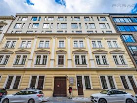 Pronájem garáže, Praha - Smíchov, Na Valentince, 16 m2