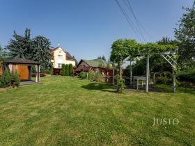 Prodej rodinného domu, Uherské Hradiště, V Zahradách, 474 m2