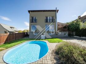 Prodej rodinného domu, Hradištko, Budákov, 160 m2