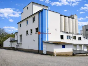Pronájem výrobních prostor, Jičín - Valdické Předměstí, Dělnická, 1930 m2