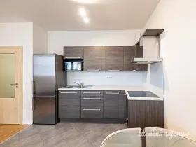 Pronájem bytu 2+kk, Praha - Kyje, Sicherova, 47 m2