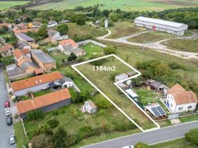Prodej pozemku pro bydlení, Krakovany, 1184 m2