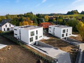 Prodej rodinného domu, Velké Popovice, Malostranská, 350 m2