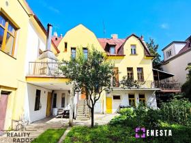Prodej obchodního prostoru, Praha, Dostihová, 814 m2