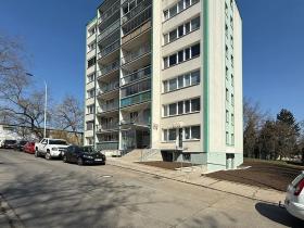 Prodej bytu 3+kk, Praha - Kobylisy, Bergerova, 70 m2