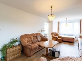 Pronájem bytu 3+1, Praha - Kobylisy, Kurkova, 92 m2