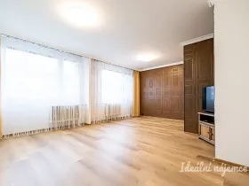 Pronájem bytu 3+1, Praha - Kobylisy, Kurkova, 92 m2