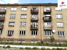 Pronájem bytu 2+1, Úpice, Na Veselce, 64 m2