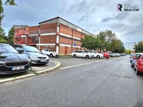 Pronájem garáže, Praha - Stodůlky, Běhounkova, 20 m2