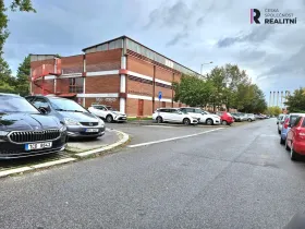 Pronájem garáže, Praha - Stodůlky, Běhounkova, 20 m2