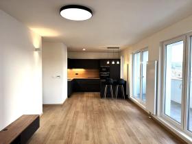 Pronájem bytu 2+kk, Zlín, Nad Stráněmi, 71 m2