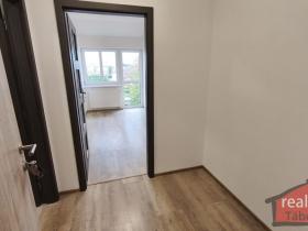 Prodej bytu 1+kk, Nupaky, Nupacká, 38 m2