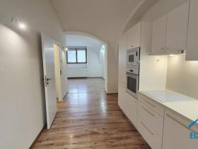 Pronájem bytu 1+kk, Brandýs nad Labem-Stará Boleslav - Stará Boleslav, Mariánské náměstí, 42 m2