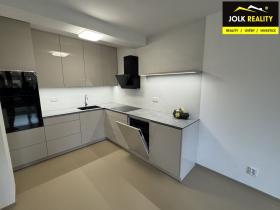 Pronájem bytu 3+kk, Opava, Rooseveltova, 91 m2