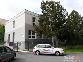Pronájem komerční nemovitosti, Louny, Kosmonautů, 143 m2