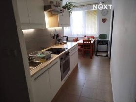 Pronájem bytu 2+1, Jindřichův Hradec, sídliště Vajgar, 63 m2