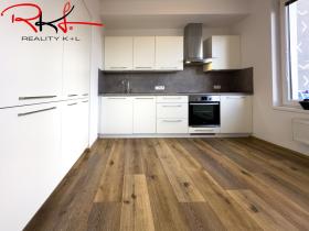 Prodej bytu 2+kk, Praha, Kryšpínova, 61 m2