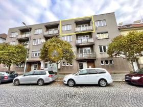 Pronájem bytu 2+1, Strakonice - Strakonice II, Bezděkovská, 60 m2