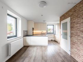 Pronájem rodinného domu, Kosoř, 380 m2