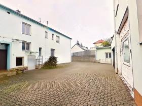 Prodej komerční nemovitosti, Třebíč, Koželužská, 838 m2