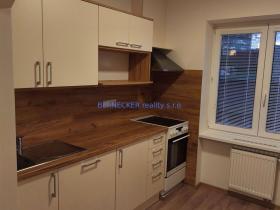 Pronájem bytu 3+kk, Hradec Králové, S. K. Neumanna, 82 m2