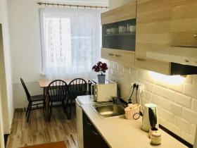 Prodej bytu 2+1, Krupka - Maršov, Karla Čapka, 61 m2