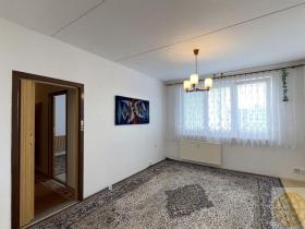 Prodej bytu 2+kk, Tábor, nám. Přátelství, 39 m2