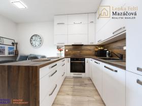 Prodej bytu 3+kk, Olomouc - Hejčín, Erenburgova, 61 m2