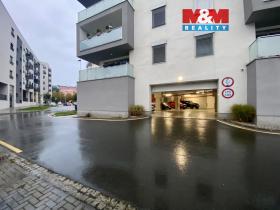 Pronájem garážového stání, Olomouc, Edmunda Husserla, 10 m2