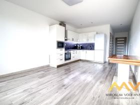 Pronájem bytu 4+kk, Hradec Králové - Nový Hradec Králové, Čajkovského, 82 m2