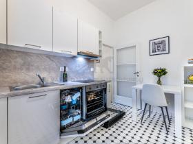 Pronájem bytu 1+kk, Praha - Staré Město, Revoluční, 37 m2