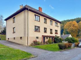 Prodej bytu 3+1, Kolinec, 73 m2