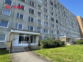 Pronájem bytu 1+kk, Kladno, Vít. Nezvala, 33 m2