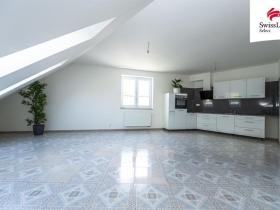 Prodej bytu 3+kk, Břežany II, 77 m2