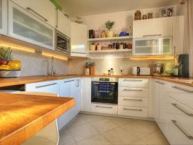 Prodej bytu 3+kk, Jilemnice, Ambrožova, 71 m2