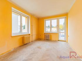 Prodej bytu 2+1, Bukovany, 54 m2