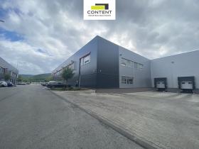 Pronájem výrobních prostor, Brno - Chrlice, U jezu, 22500 m2