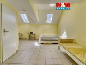 Pronájem bytu 1+kk, Sytno, 31 m2