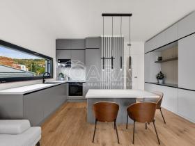 Pronájem bytu 2+kk, Praha - Troja, Pod Hrachovkou, 61 m2