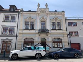 Pronájem bytu 2+kk, Kroměříž, Riegrovo náměstí, 70 m2