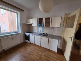 Pronájem bytu 1+1, Plzeň, Sladkovského, 42 m2