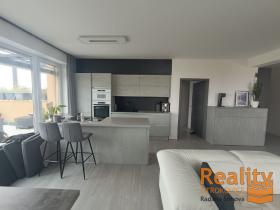 Prodej bytu 2+kk, Otrokovice, Příčná, 68 m2