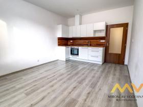 Pronájem bytu 2+kk, Pardubice - Zelené Předměstí, K Višňovce, 58 m2