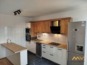 Pronájem bytu 3+1, Hradec Králové, Průmyslová, 92 m2